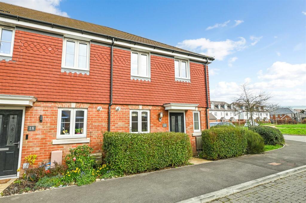 3 bedroom end of terrace house for sale in Hangar Drive, Tangmere