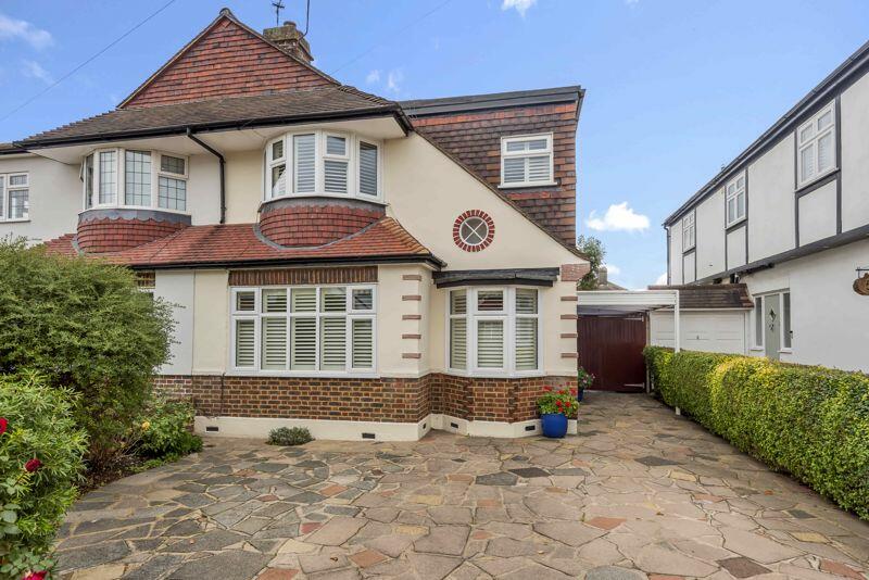 4 bedroom semidetached house for sale in Telford Road, New Eltham, SE9