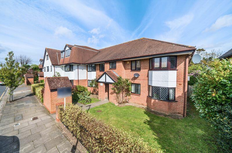 2 bedroom flat for sale in 5 Parkview Road, New Eltham, SE9