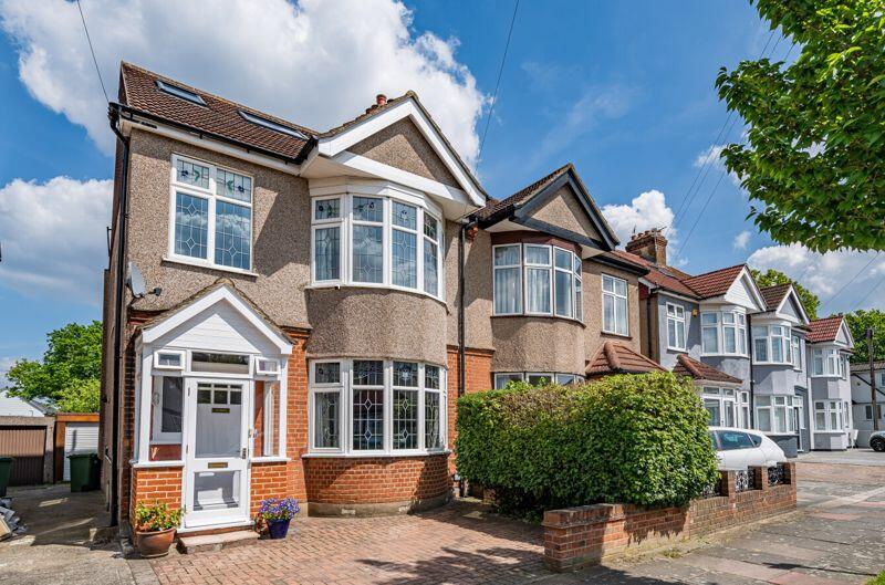 4 bedroom semidetached house for sale in Sidewood Road, New Eltham, SE9