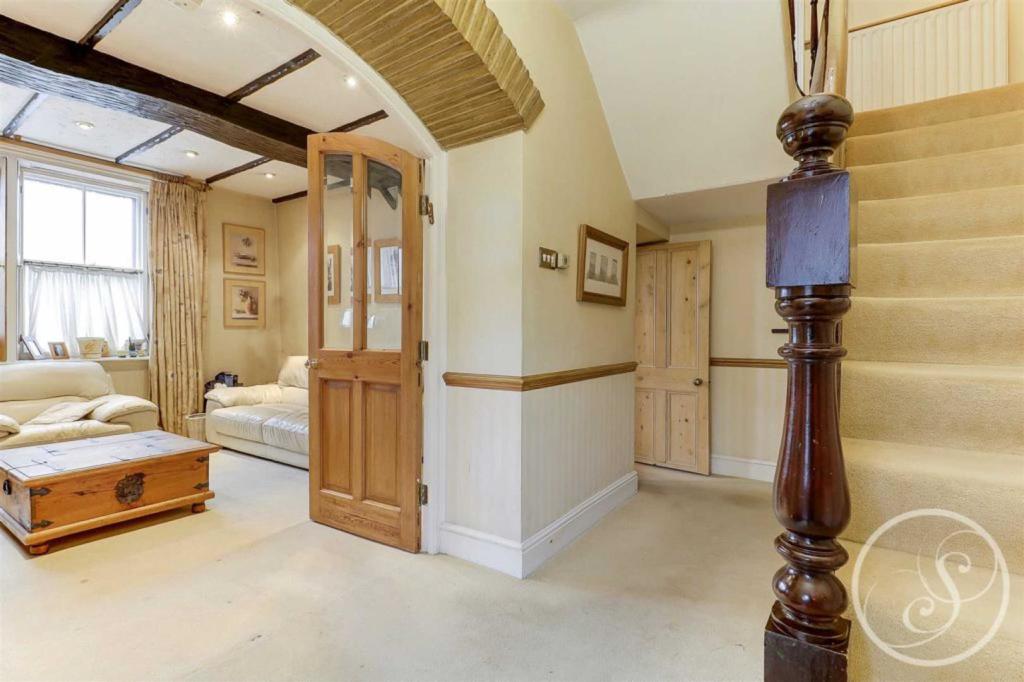 4 bedroom detached house for sale in Wigton Gate, Alwoodley, Leeds, LS17