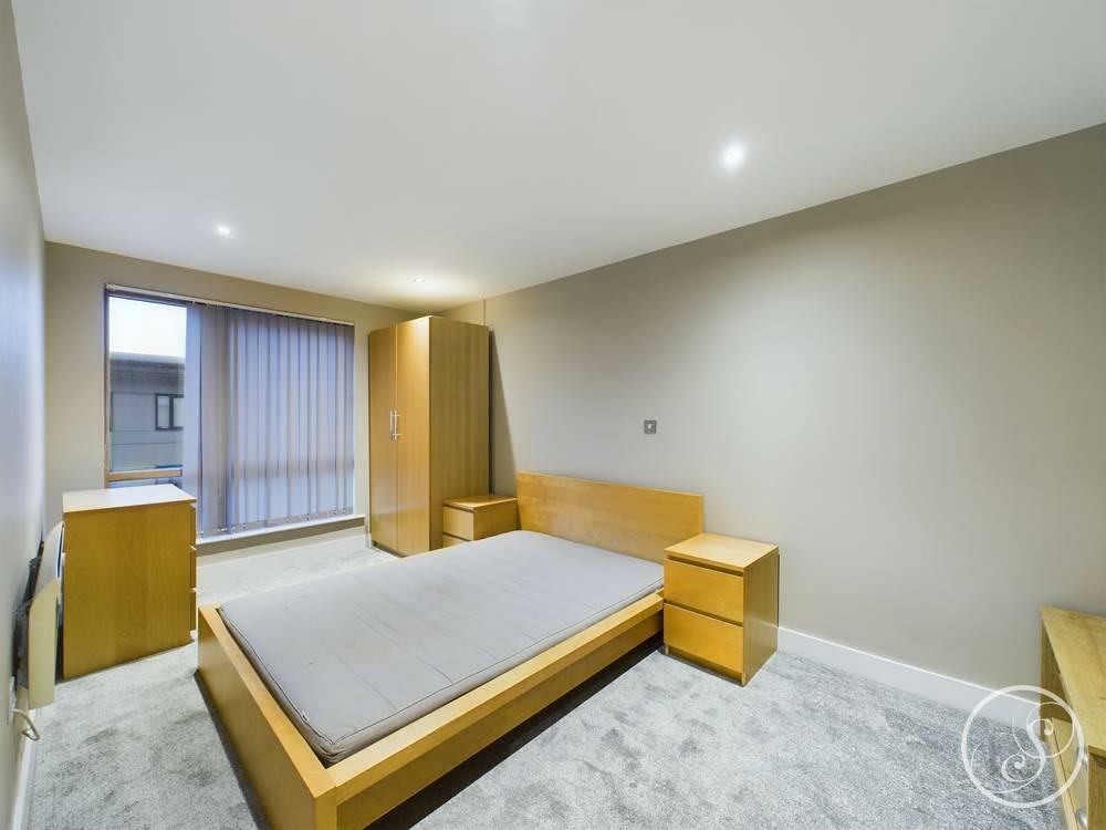 2 bedroom flat for rent in The Boulevard, Leeds, LS10
