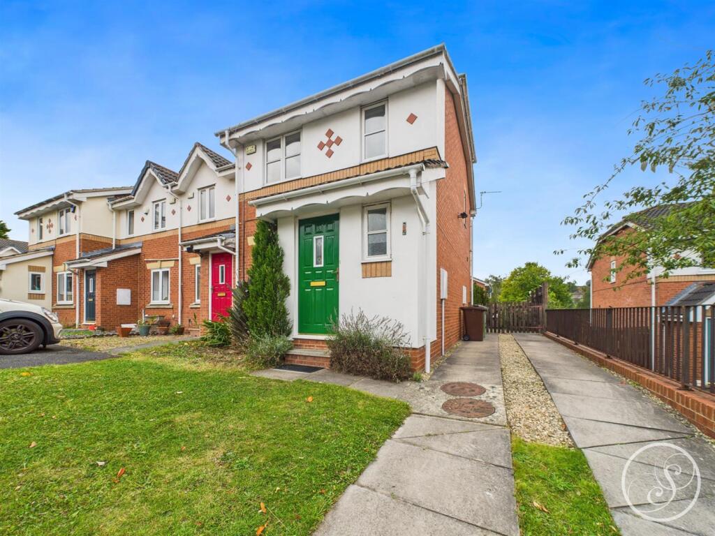 Main image of property: Stonelea Court, Meanwood, Leeds