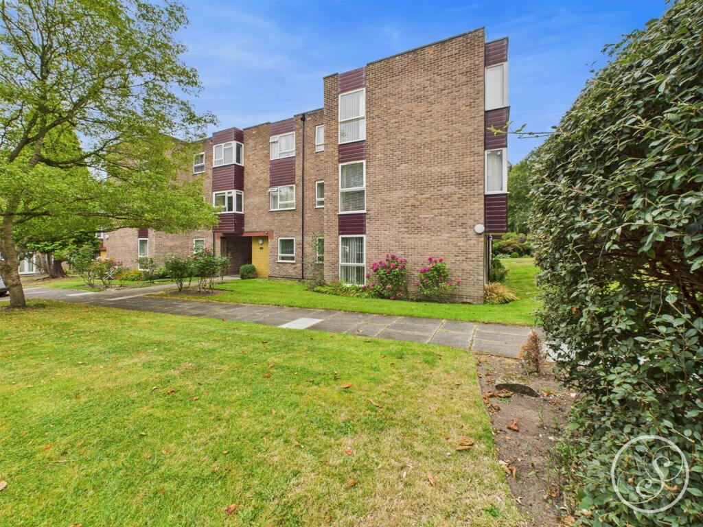 Main image of property: Park Villa Court, Leeds