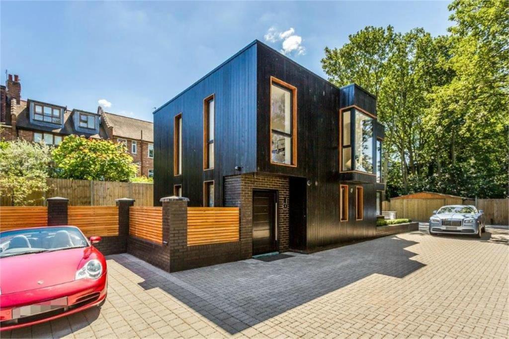 Darcies Mews,Front Elevation