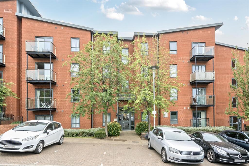 Main image of property: Bouverie Court, Leeds