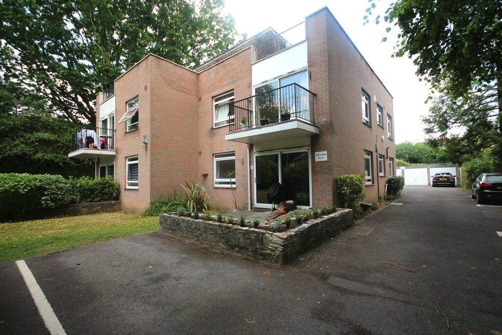 2 bedroom apartment for sale in Wellington Road, Bournemouth, BH8