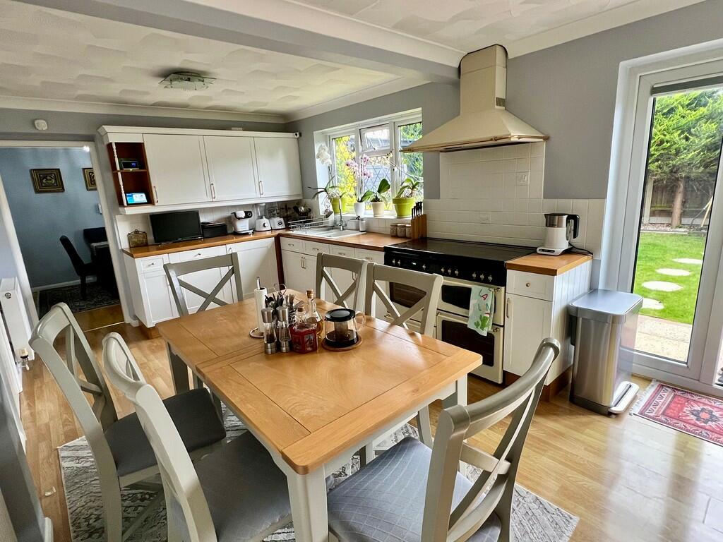 Additional property image - Cucklington Gardens, Muscliff, Bournemouth