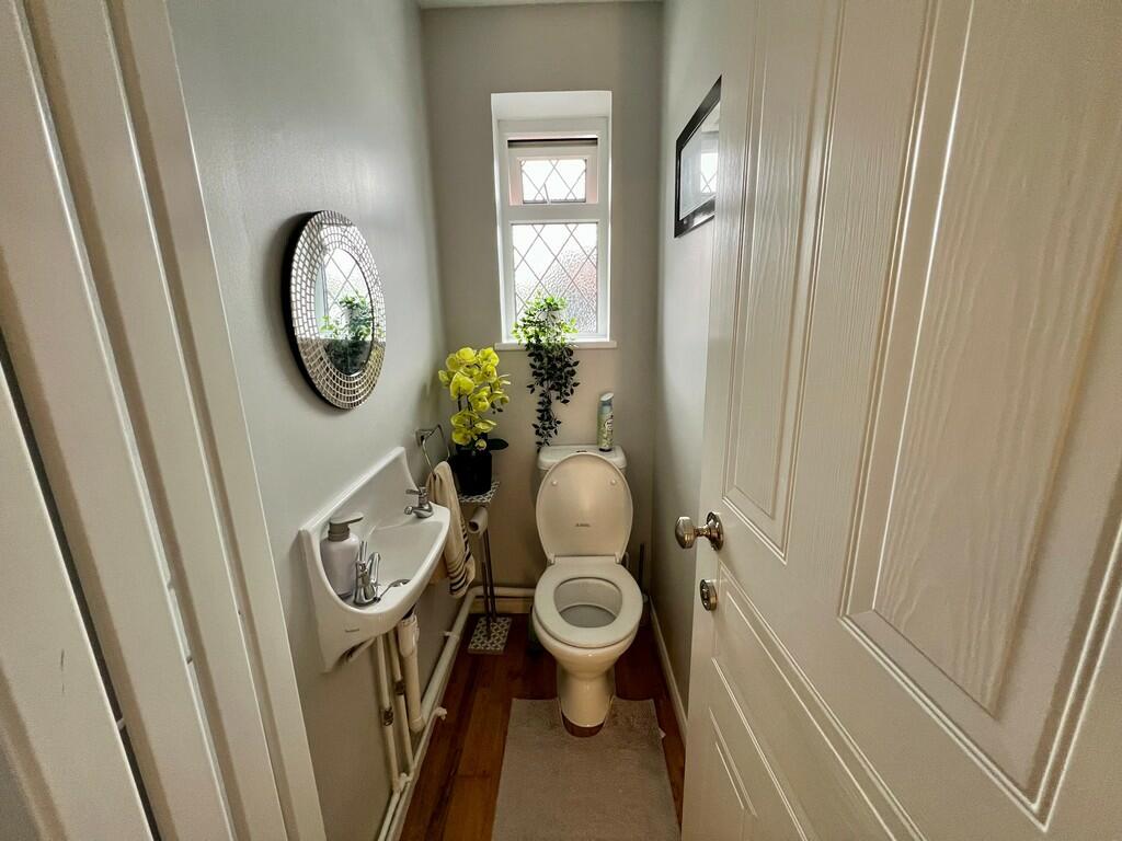 Additional property image - Cucklington Gardens, Muscliff, Bournemouth
