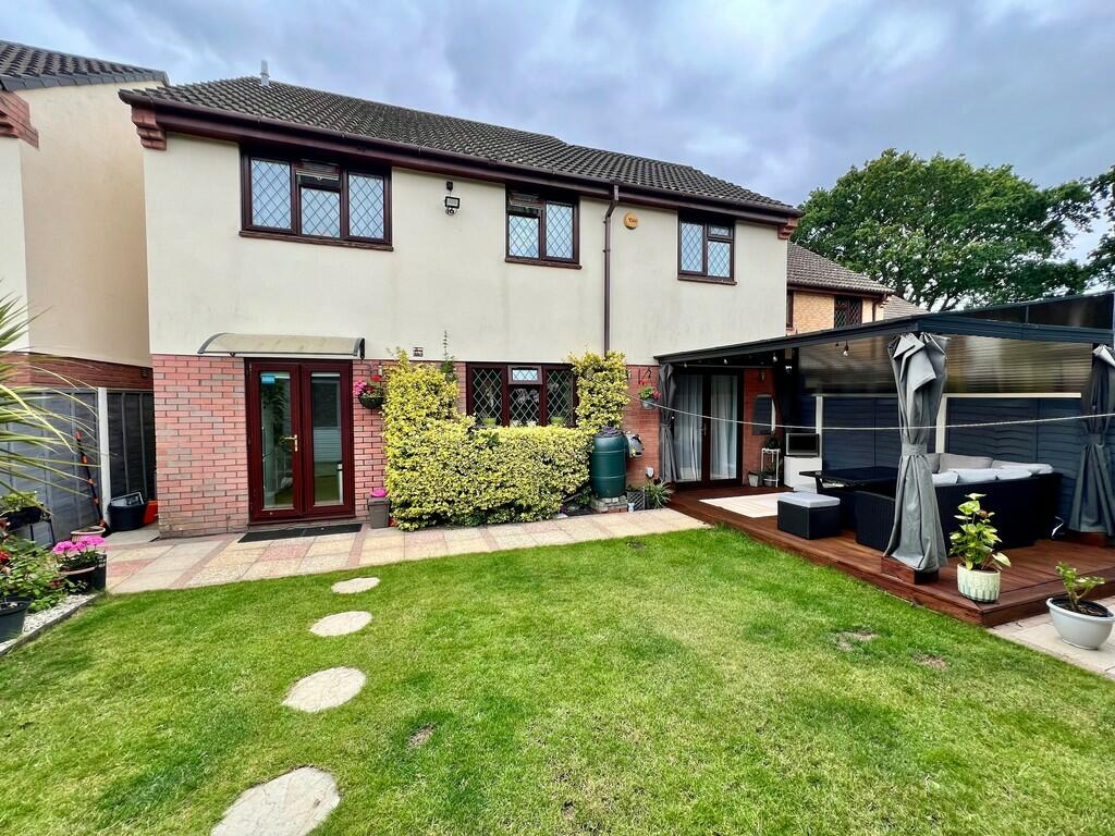Additional property image - Cucklington Gardens, Muscliff, Bournemouth