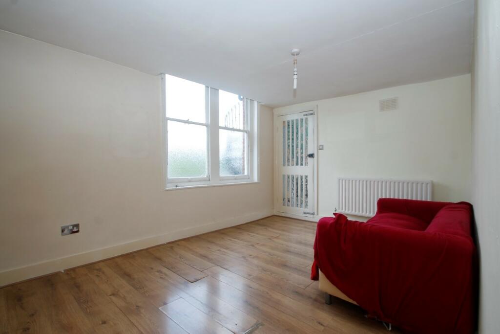 2 bedroom flat for rent in Sydenham Road, Sydenham, SE26