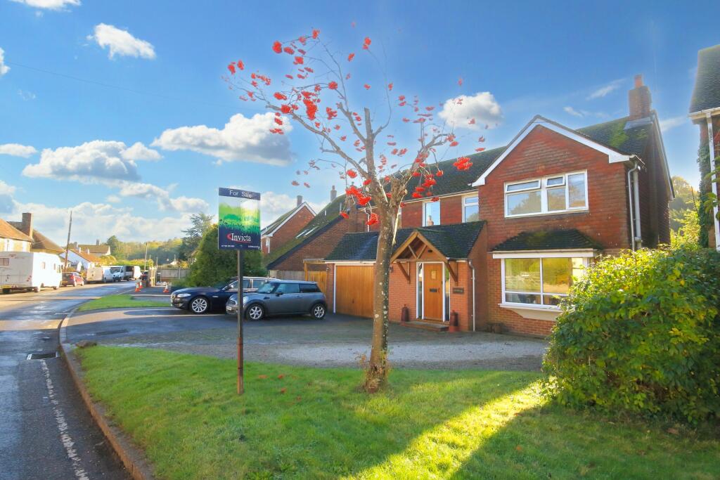 Main image of property: The Street, Newnham, Sittingbourne