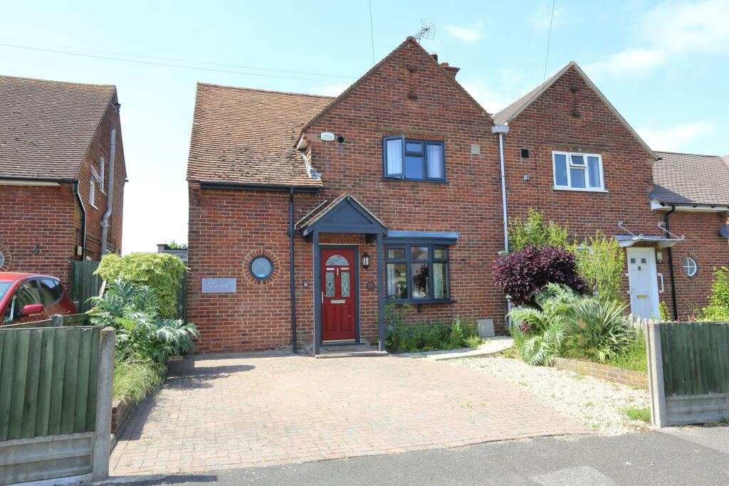 3 bedroom semi-detached house