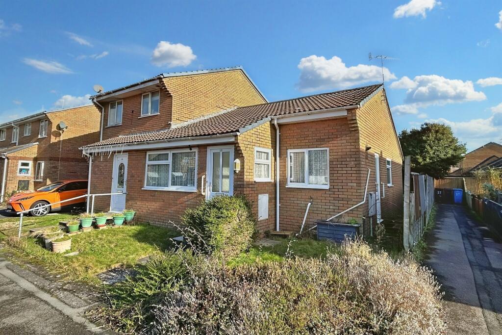 2 bedroom semidetached bungalow for sale in Canford Heath, BH17