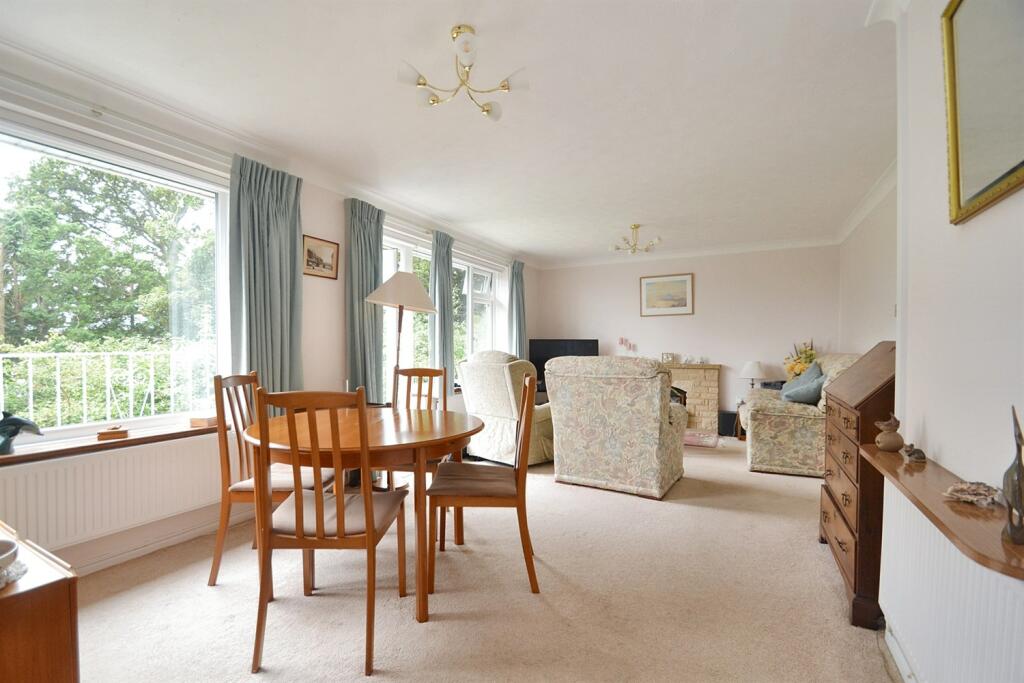 Additional property image - Broadstone