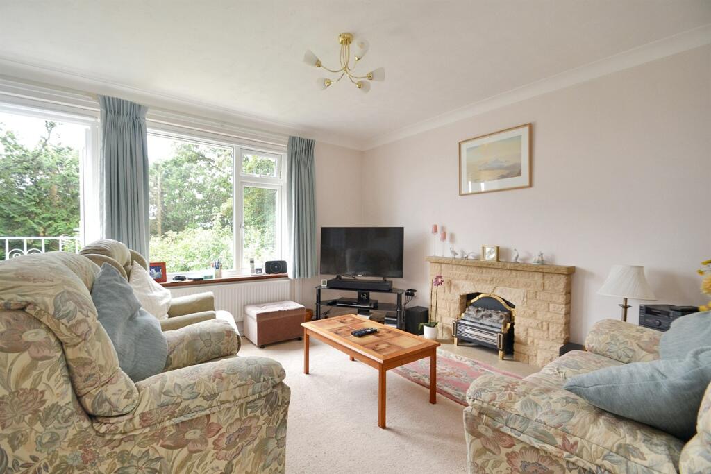 Additional property image - Broadstone
