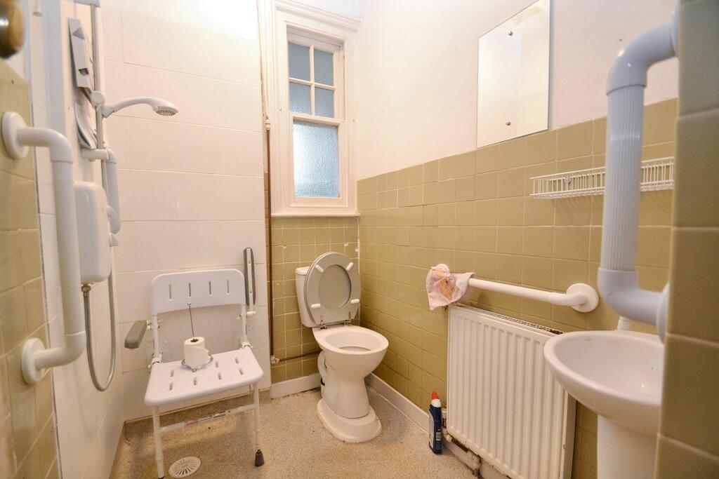 Additional property image - Broadstone