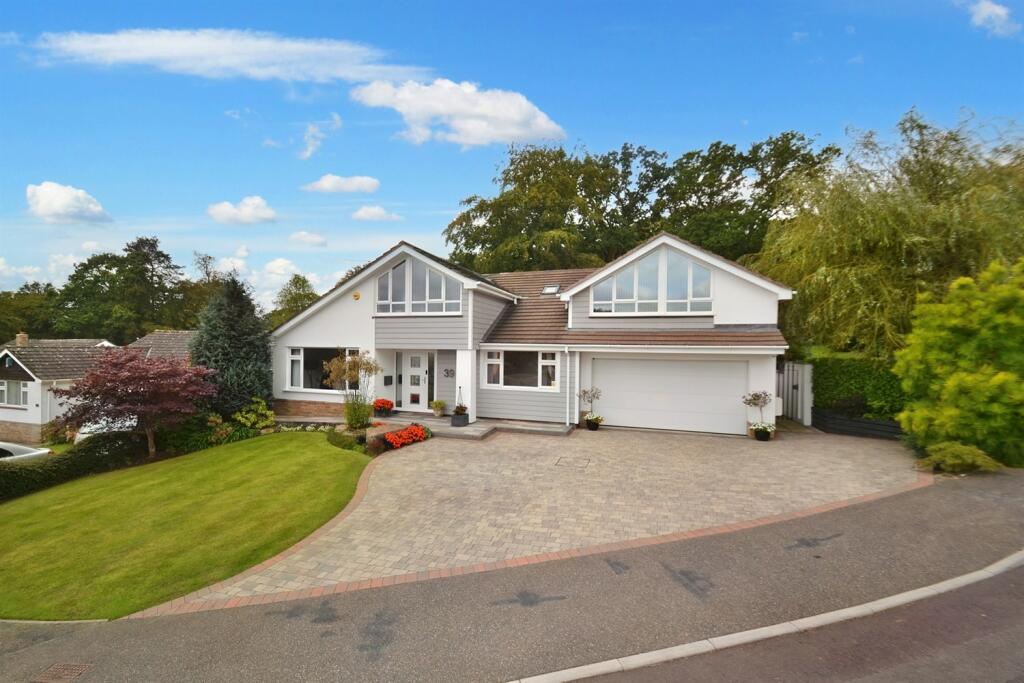 Main image of property: Broadstone