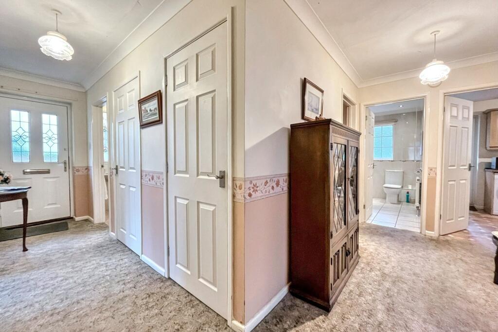 Additional property image - Broadstone