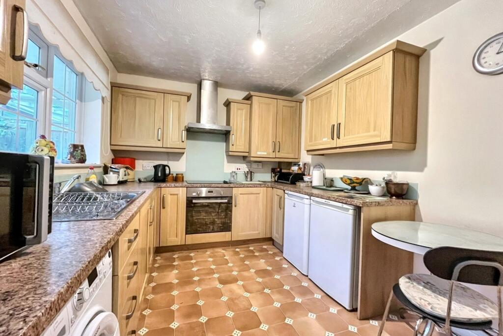 Additional property image - Broadstone