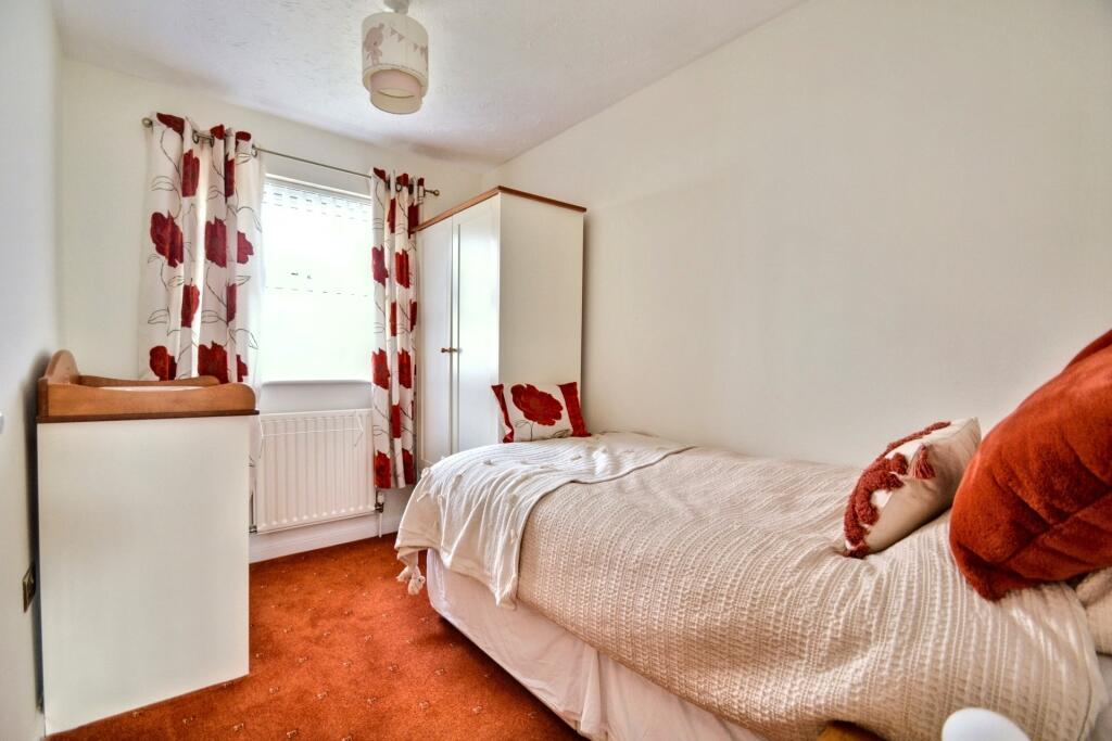 Additional property image - Broadstone