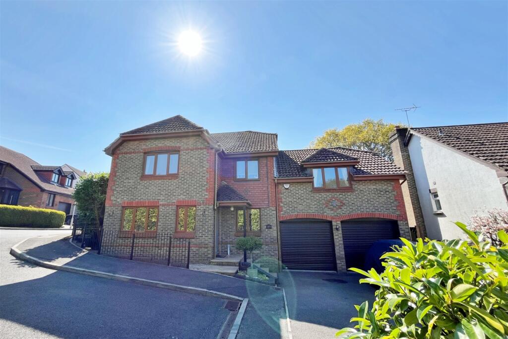 Main image of property: Broadstone