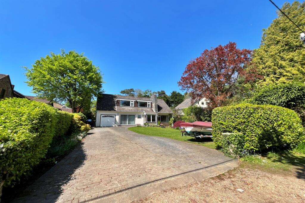 Main image of property: Broadstone