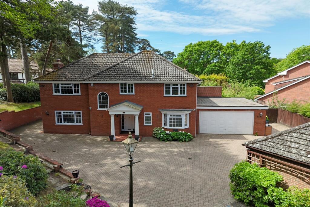 Main image of property: Broadstone