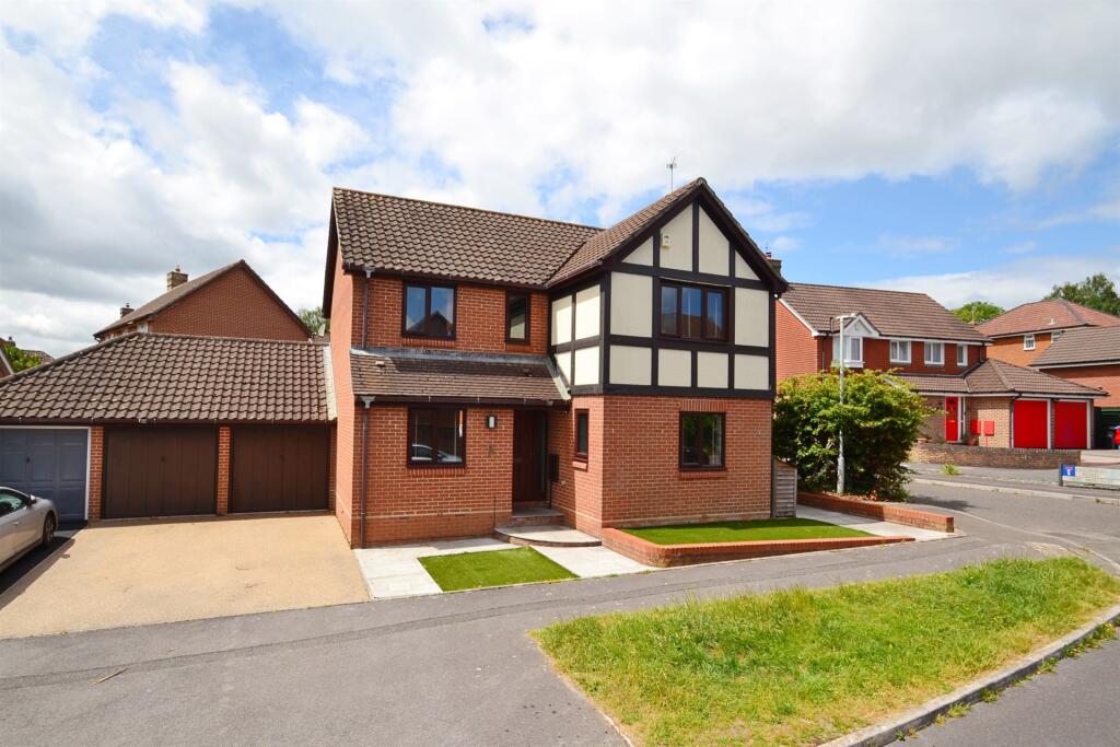 Main image of property: Broadstone