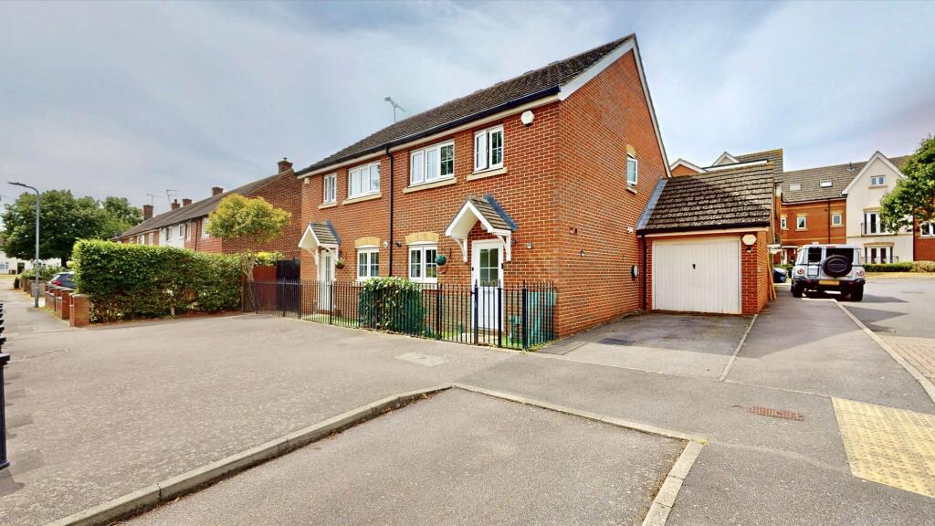 Main image of property: Gooshays Gardens, Romford, RM3