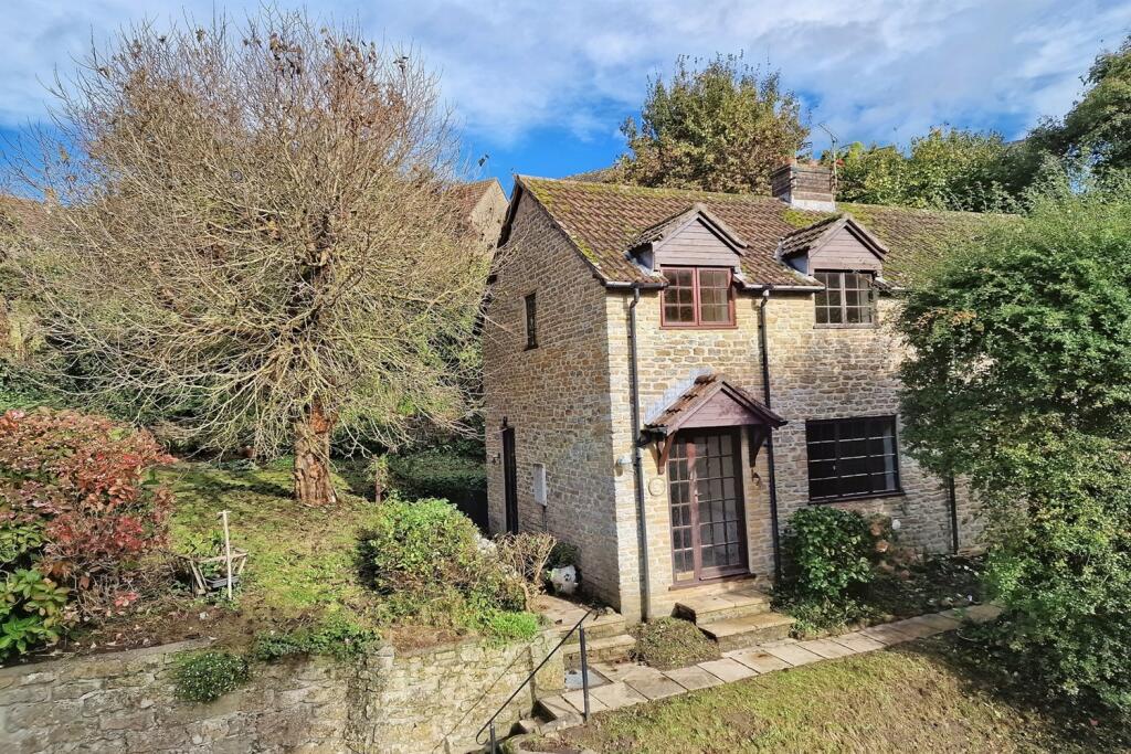 2 bedroom semidetached house for sale in Loders, DT6