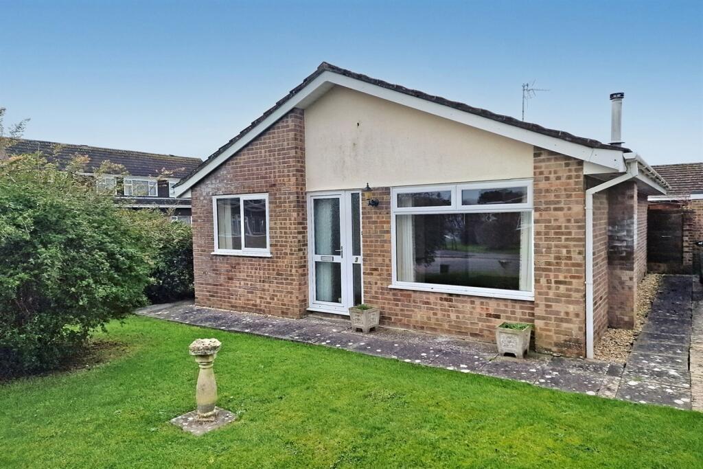 2 bedroom detached bungalow for sale in Bridport, DT6