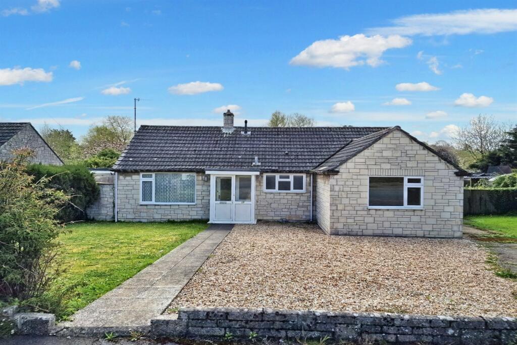 3 bedroom detached bungalow for sale in Bridport, DT6