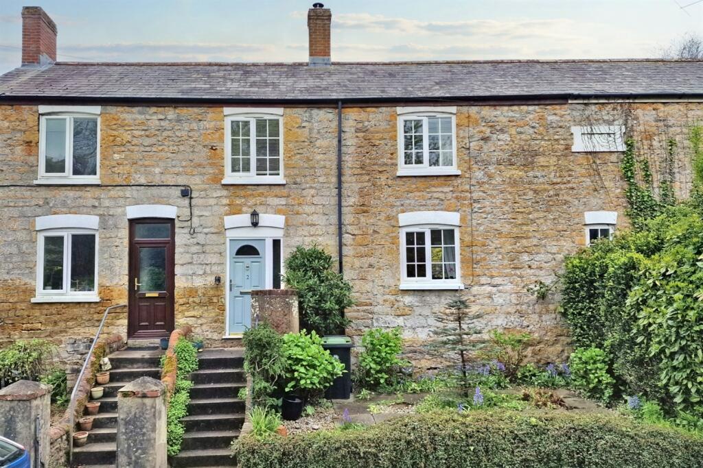 2 bedroom terraced house for sale in Bradpole, DT6