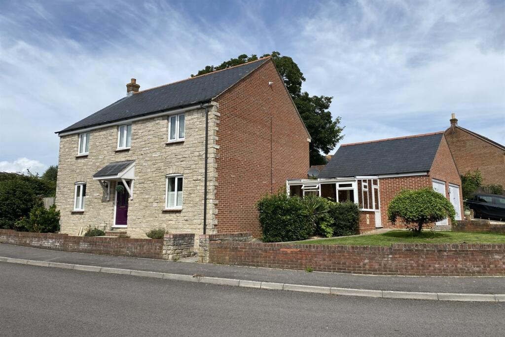 4 bedroom detached house for sale in Bridport, DT6