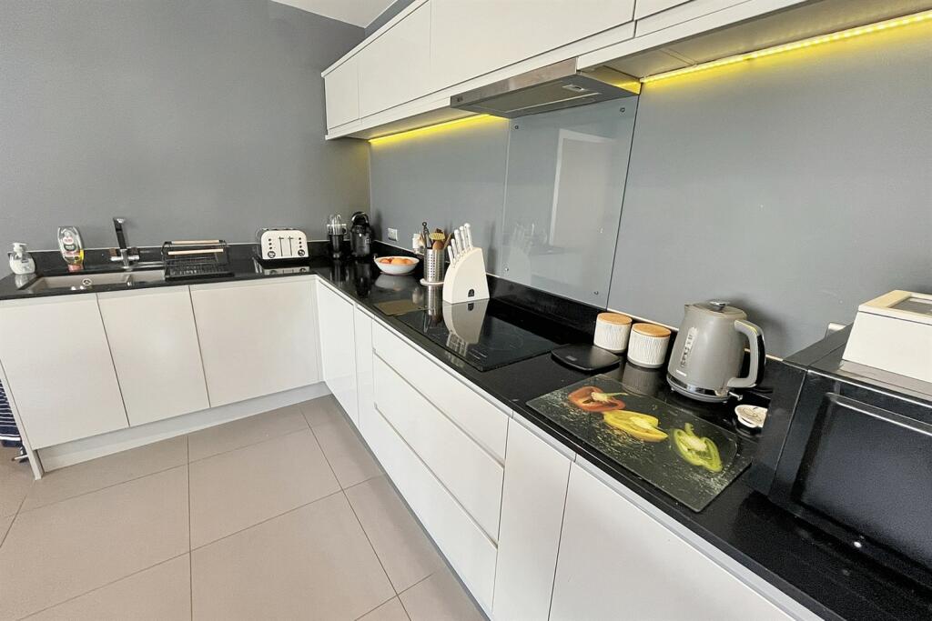 Additional property image - Southbourne