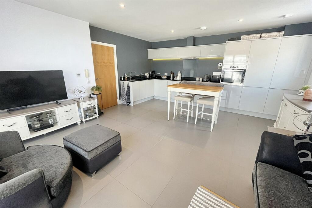 Additional property image - Southbourne