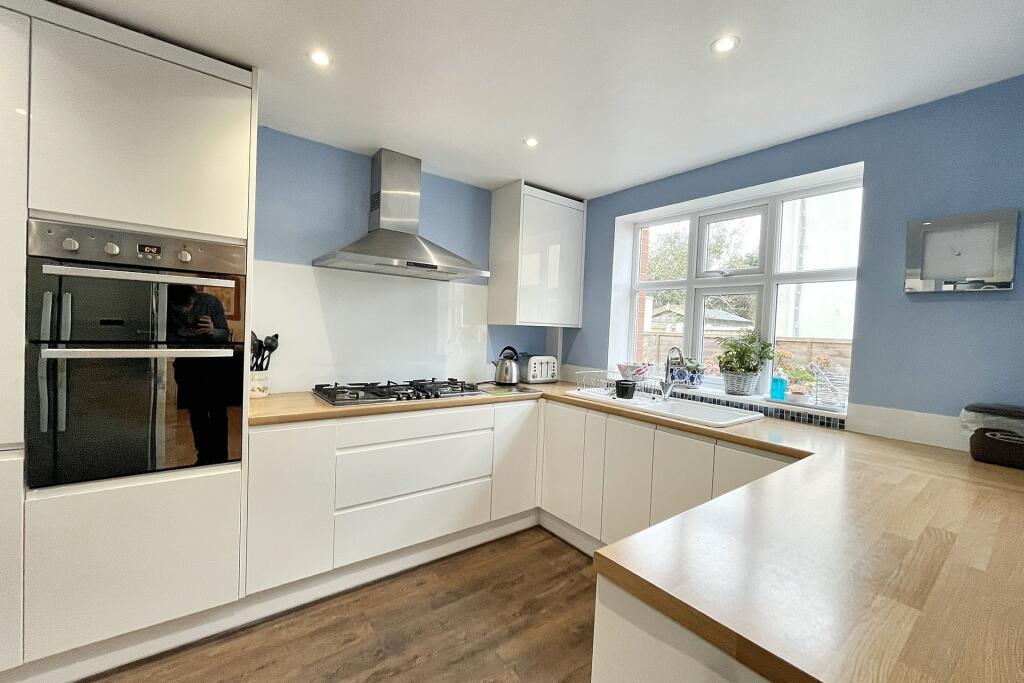 Additional property image - Southbourne