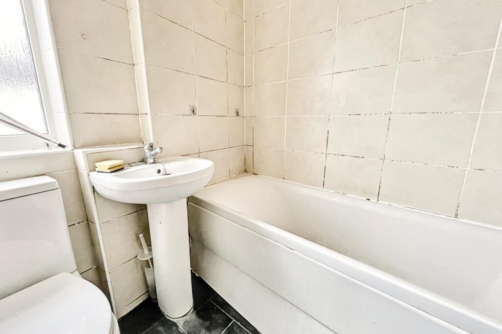 Additional property image - Pokesdown