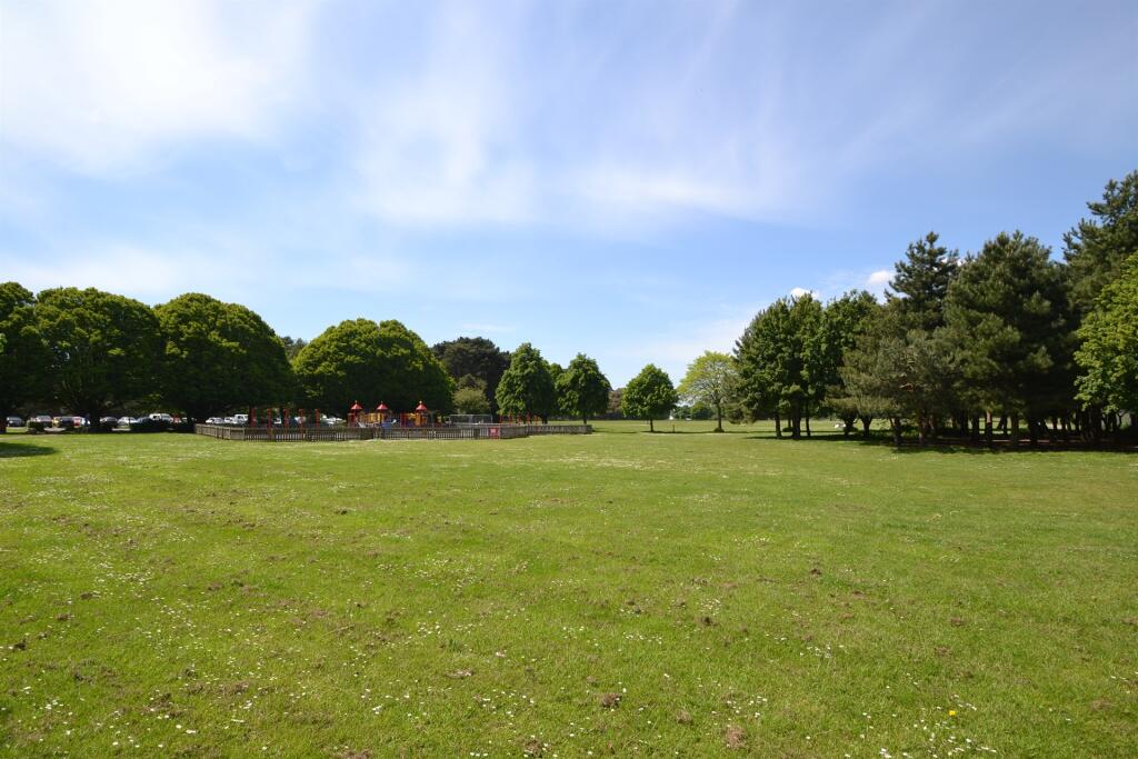Additional property image - Pokesdown