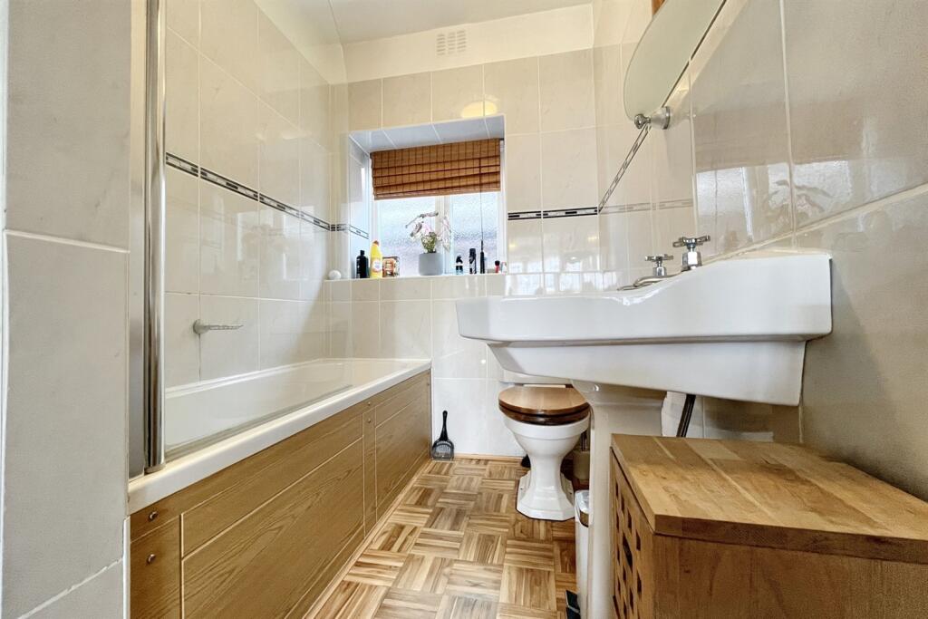 Additional property image - Tuckton