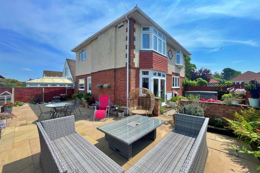 Additional property image - Tuckton