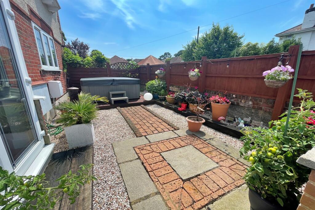Additional property image - Tuckton