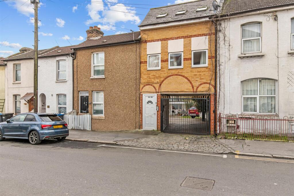 Main image of property: Clifton Road, London