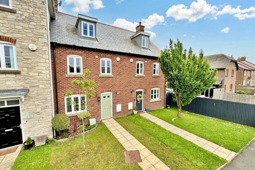 4 bedroom terraced house for sale in Chickerell, DT3