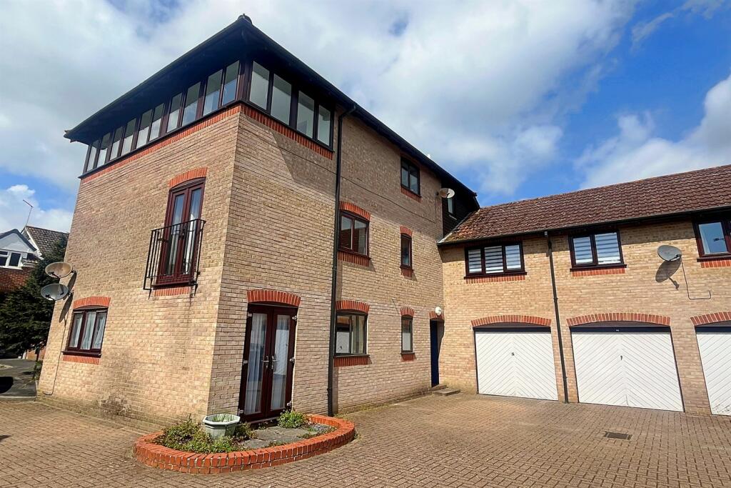 1 bedroom flat for sale in Fordingbridge, SP6