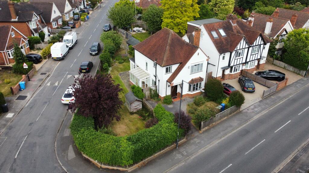 Main image of property: Pinkneys Road, Maidenhead