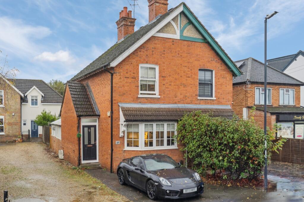 Main image of property: Close To Town & Station, Maidenhead