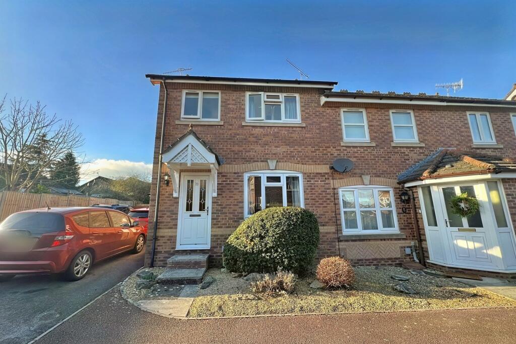 3 bedroom end of terrace house for sale in SP1