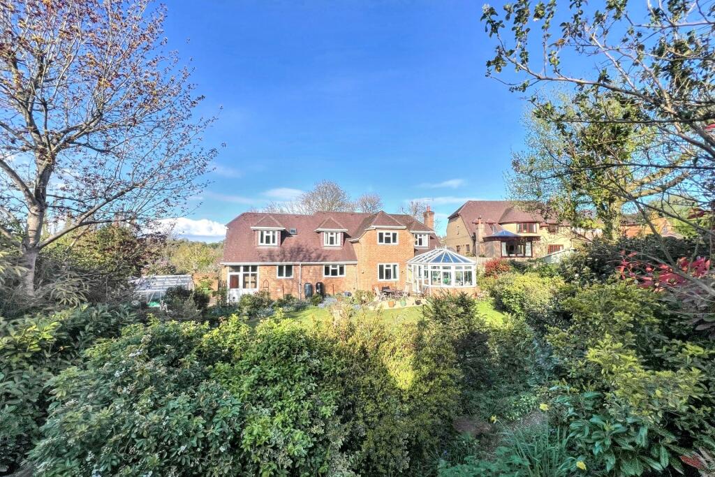 Main image of property: Redlynch